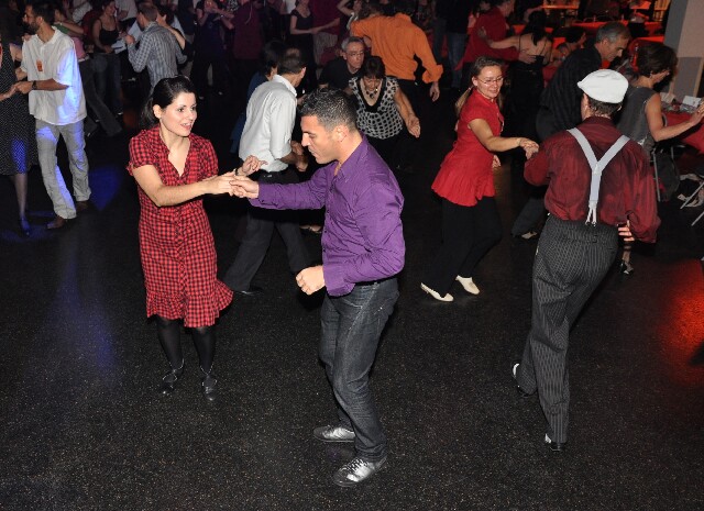 min 2008 11 08 fous swing 282